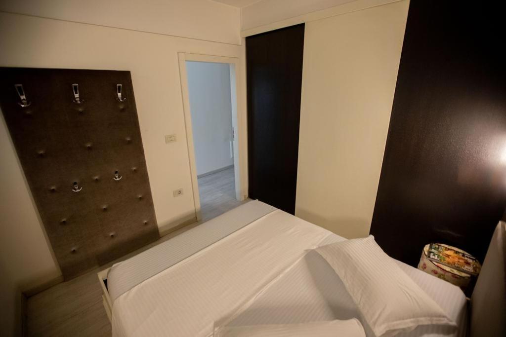 Down Town Tirana Apartment Center Kültér fotó
